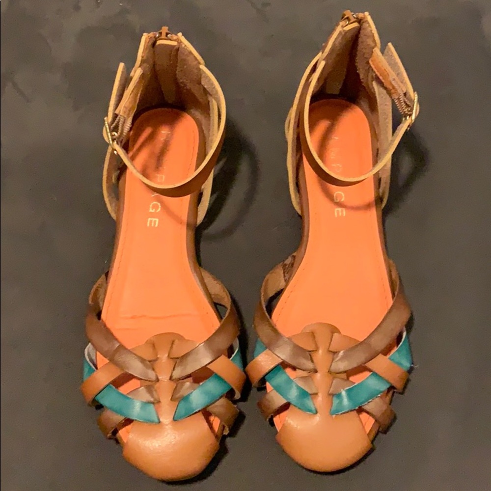 Rampage tan and teal sandals size 6M
